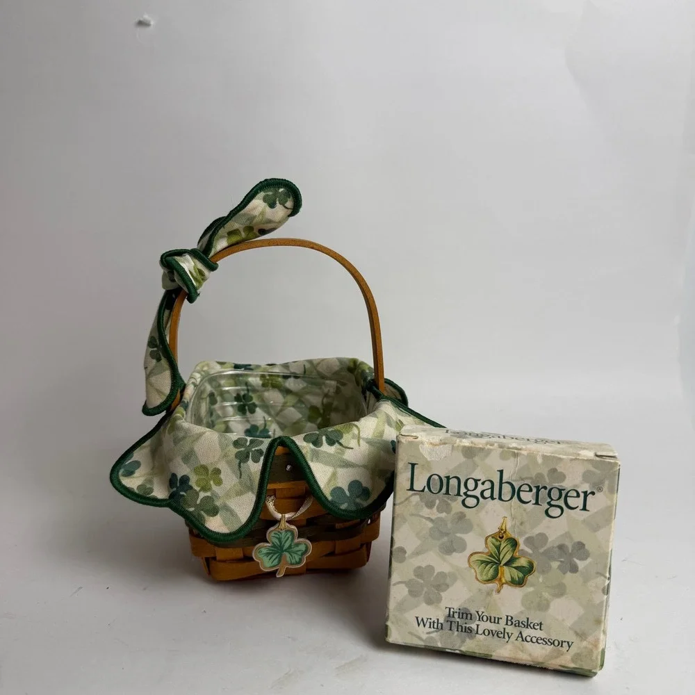 Longaberger 1999 St. Patrick's Day Lots of Luck Basket with Liner and‎ Protector
